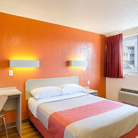 Motel 6- Denver, Co Downtown Eksteriør bilde