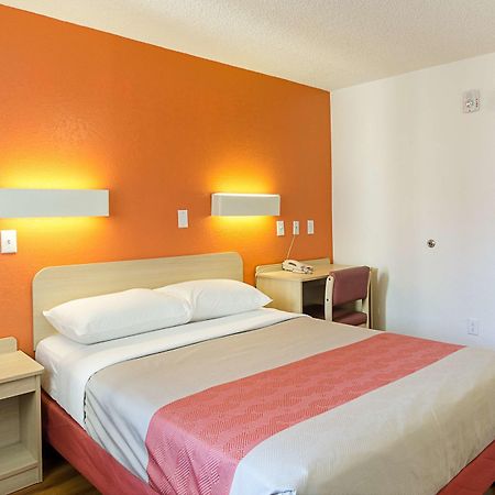 Motel 6- Denver, Co Downtown Eksteriør bilde