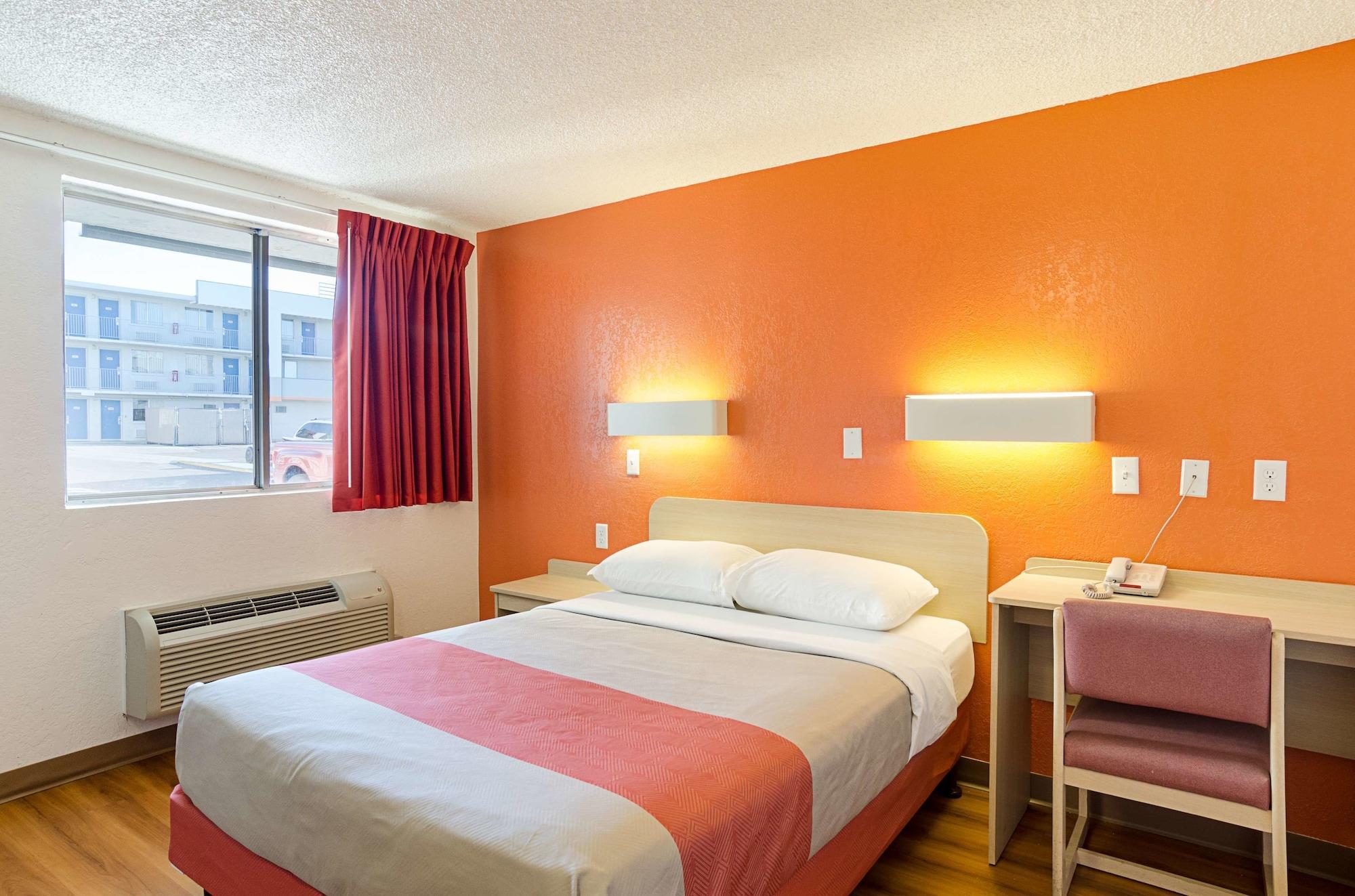 Motel 6- Denver, Co Downtown Eksteriør bilde