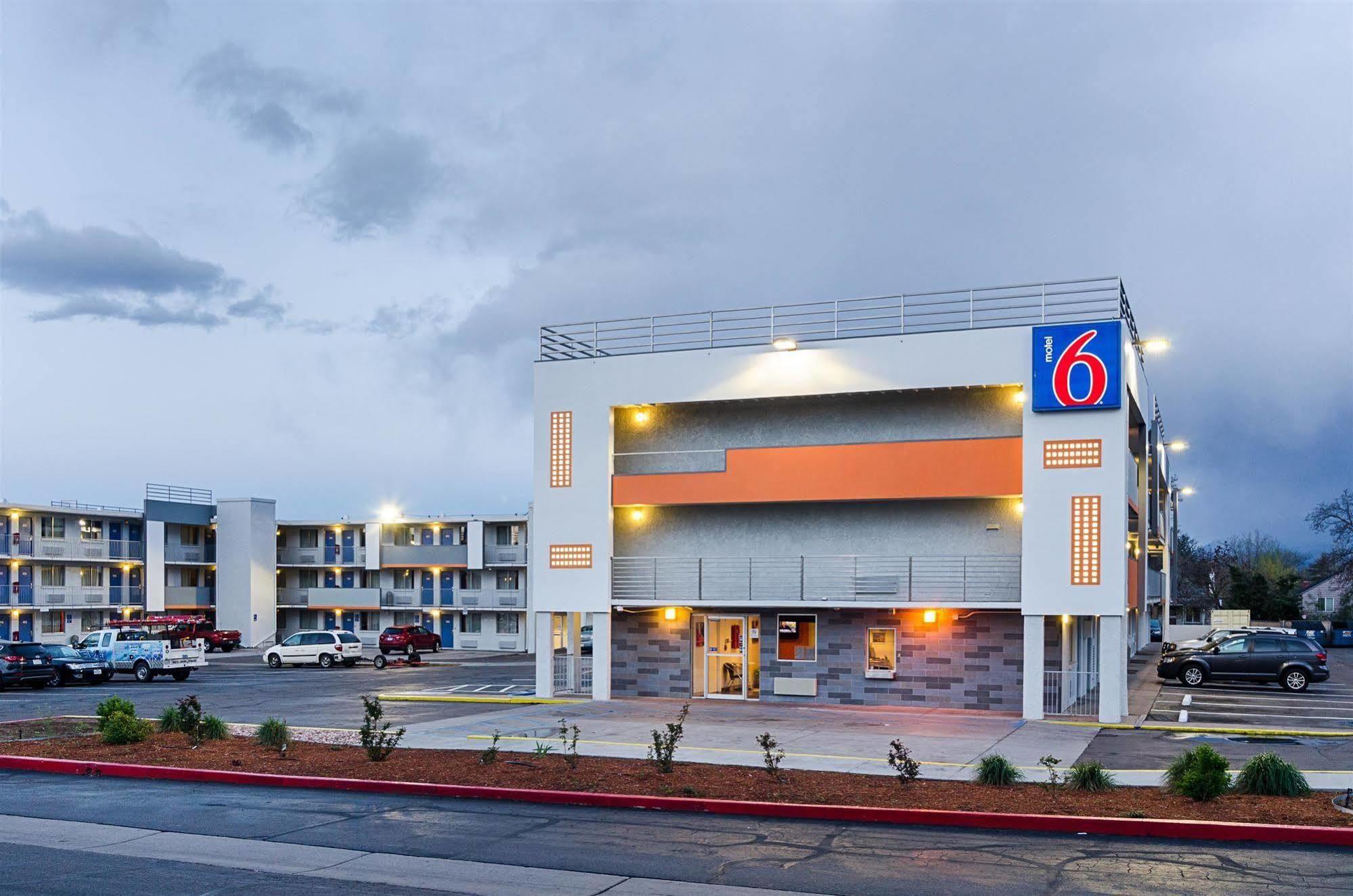 Motel 6- Denver, Co Downtown Eksteriør bilde