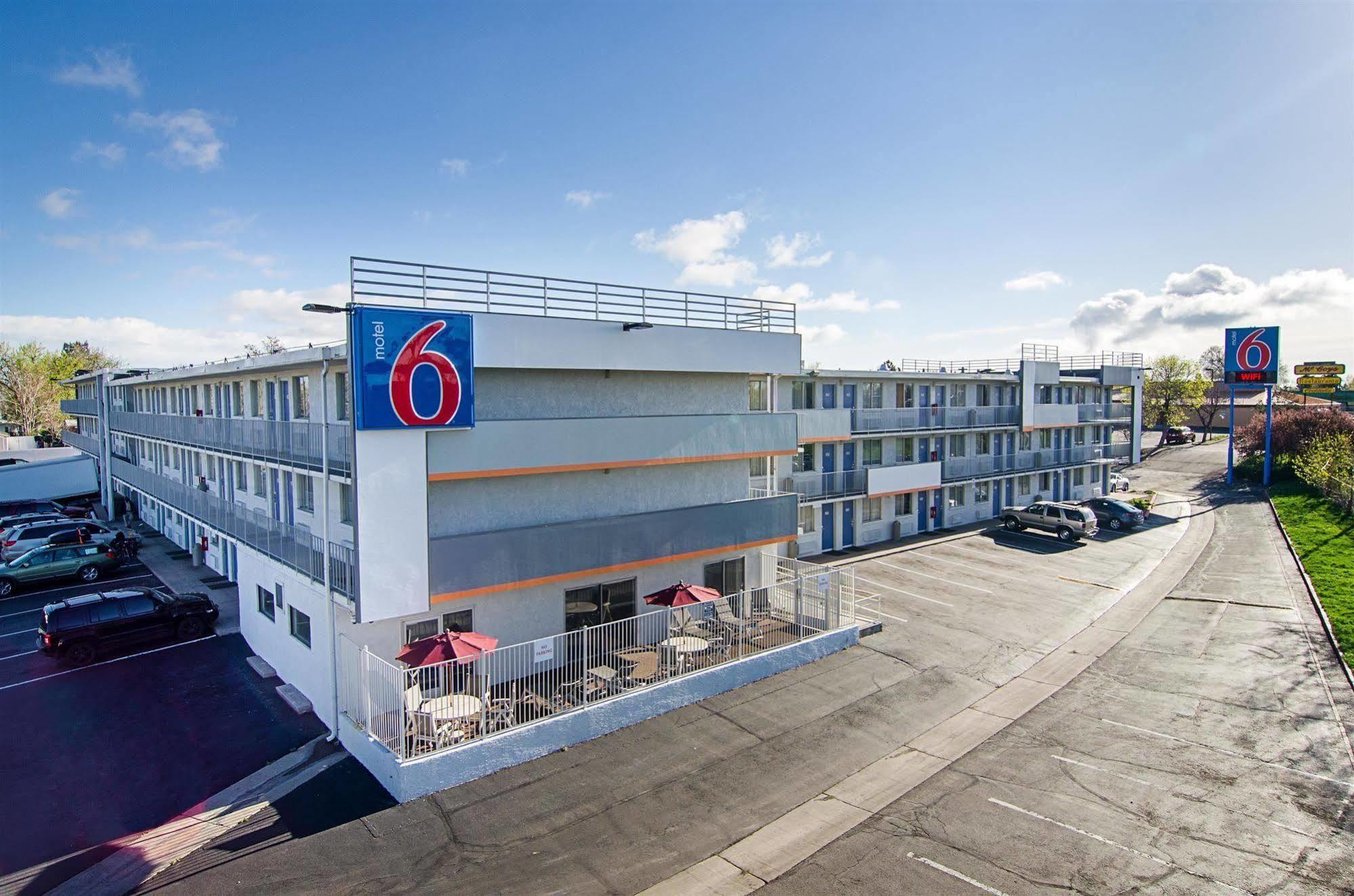 Motel 6- Denver, Co Downtown Eksteriør bilde